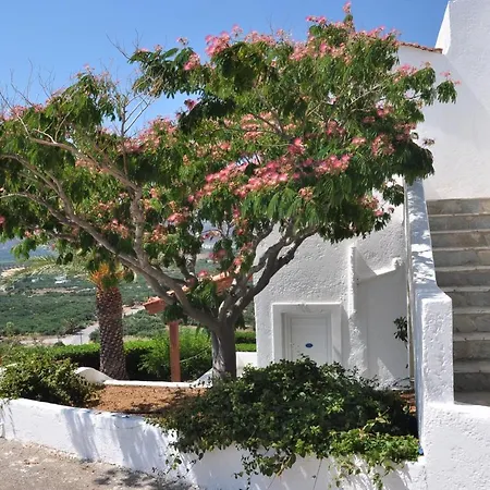 Castri Village 3*